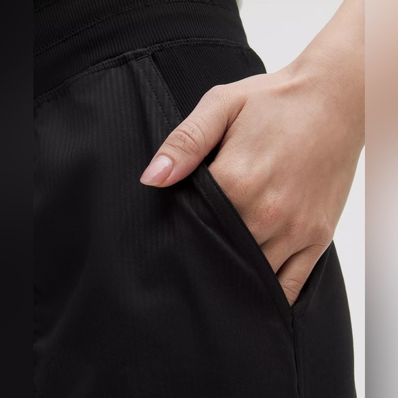 Lululemon | 2024 Dance Studio Mid-Rise Jogger Full Length Black Size 6 Yoga - Picture 4 of 15